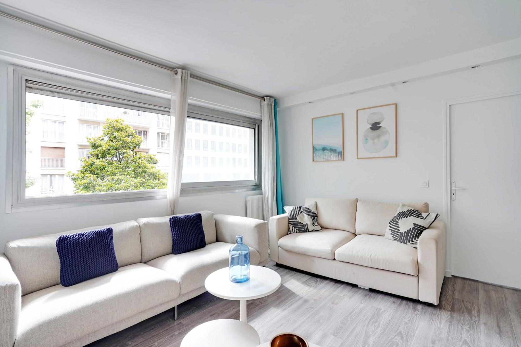 Magnificent - 2br-6p - * Levallois-Perret